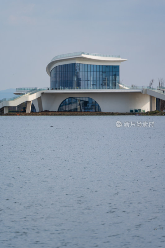 四川德阳广汉市三星湖晴天的下午