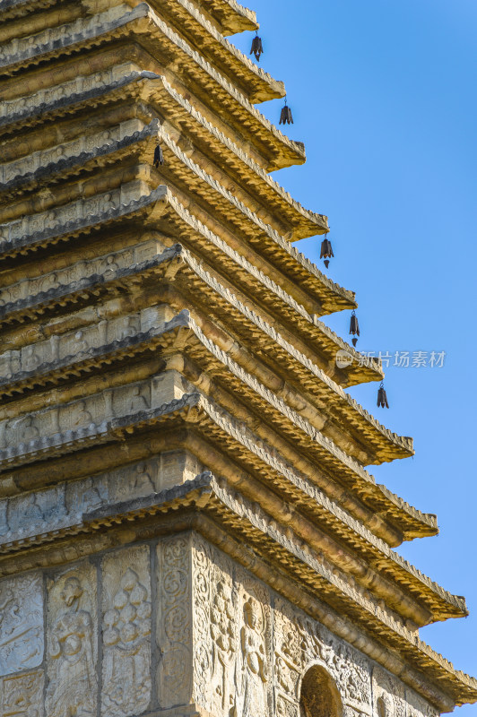 秋天北京五塔寺建筑石刻石雕像风光