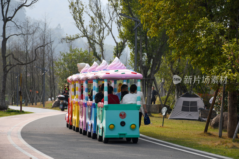 新春福州旗山湖市民游玩