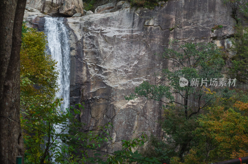 河南省洛阳白云山九龙潭秋天风景