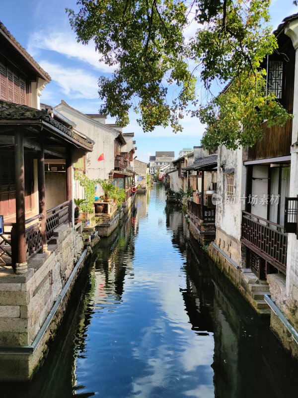 江南水乡河道古建筑景观-绍兴仓桥直街