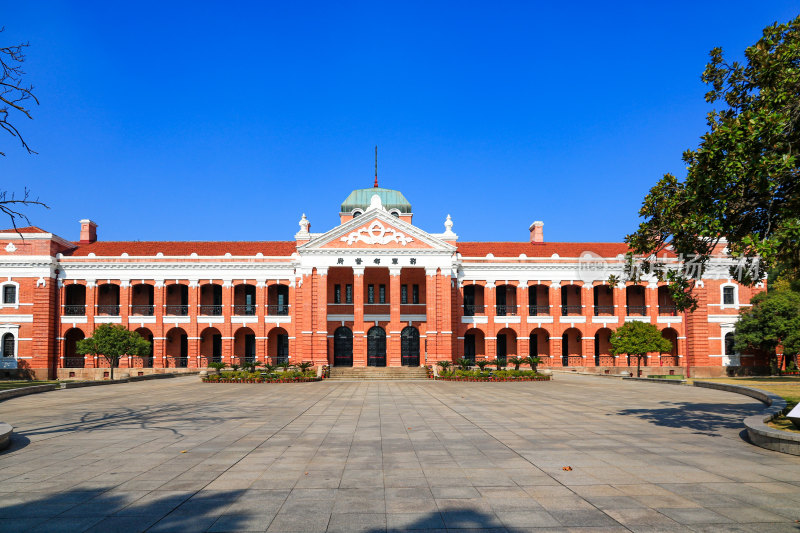 武汉首义广场革命纪念建筑外部