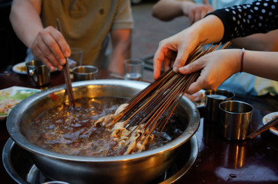 四川乐山街边小吃麻辣烫