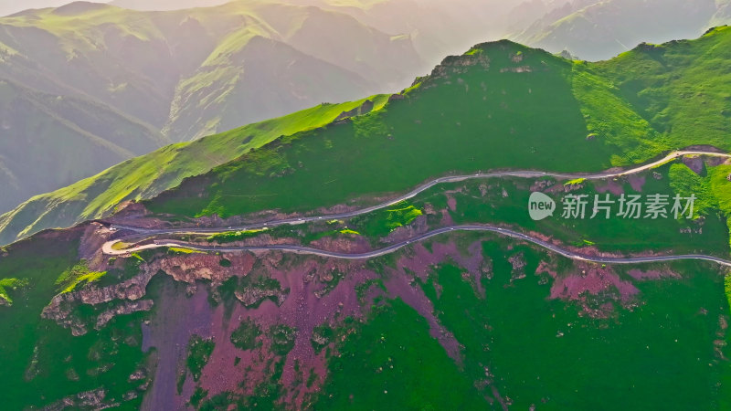 新疆天山山脉独库公路航拍