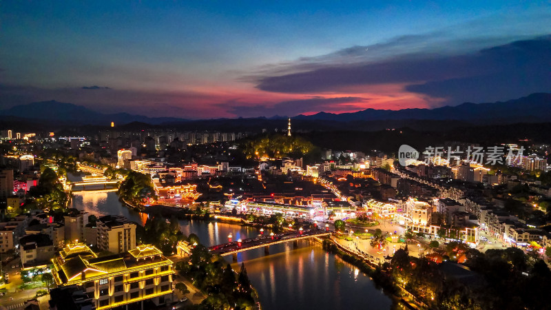 泰宁古城晚霞夜幕降临夜景航拍图