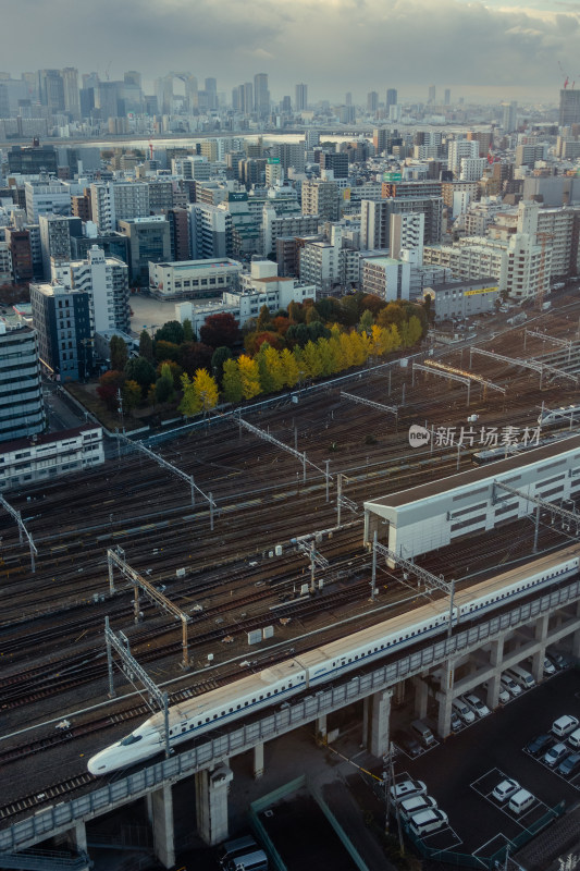 城市风光 摩天大楼 城市景观 现代都市 铁路