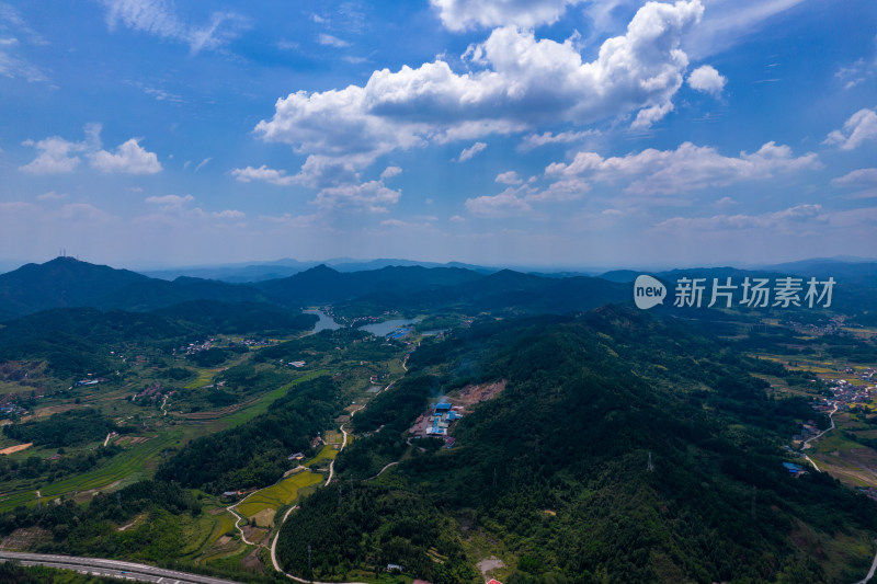 丘陵地貌山川丘陵航拍摄影图