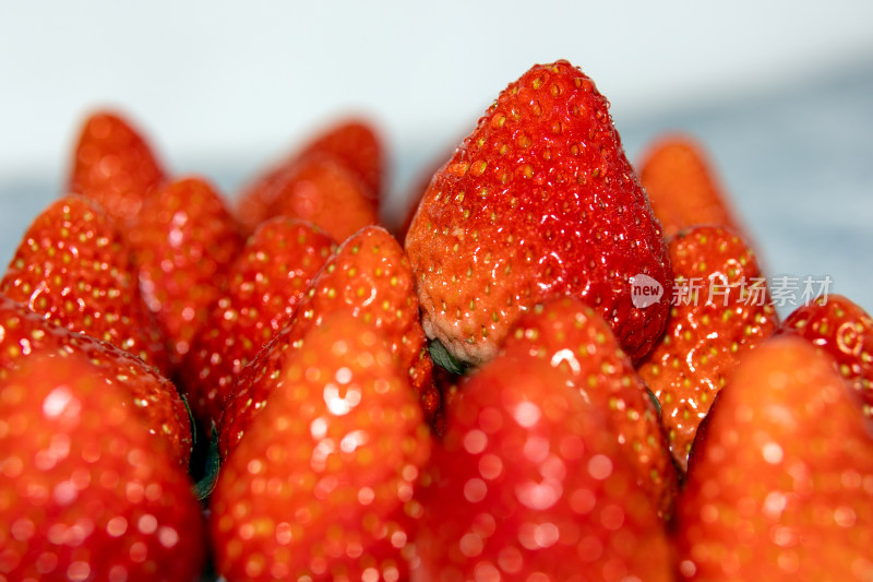草莓叠叠乐