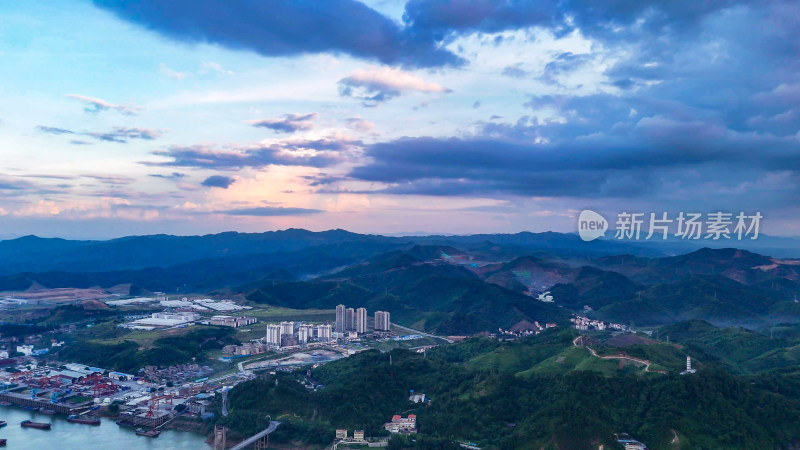 广西梧州城市风光晚霞航拍图