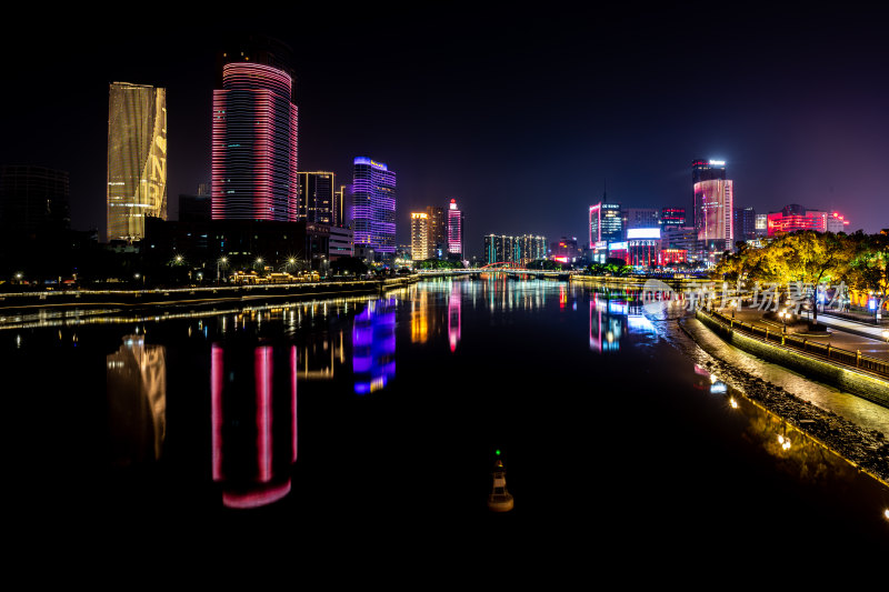 浙江宁波老外滩三江口夜景夜色城市建筑景观