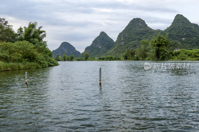 阳朔遇龙河风光