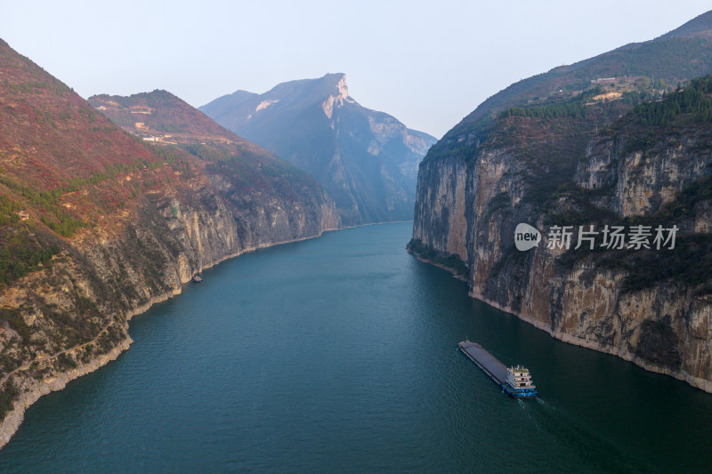 长江三峡奉节瞿塘峡夔门航运