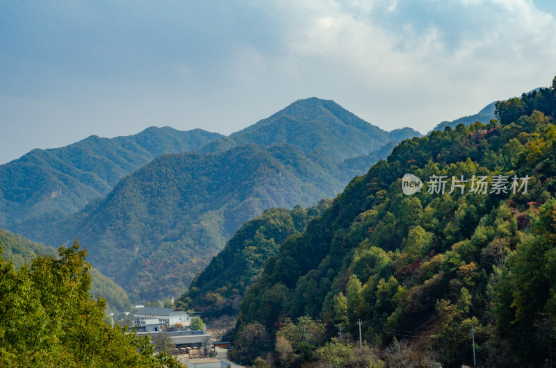 河南洛阳白云山风景区秋色