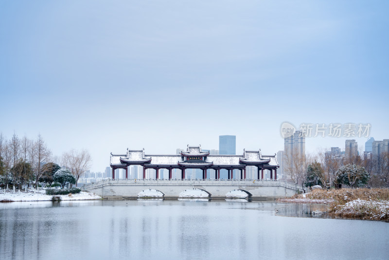 武汉沙湖公园冬天雪景