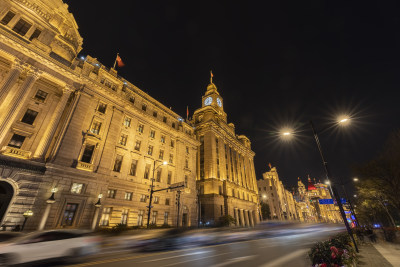 上海外滩万国建筑博览群海关大楼夜景