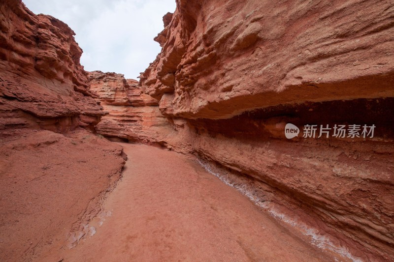 中国内蒙古丹霞地貌梦幻峡谷