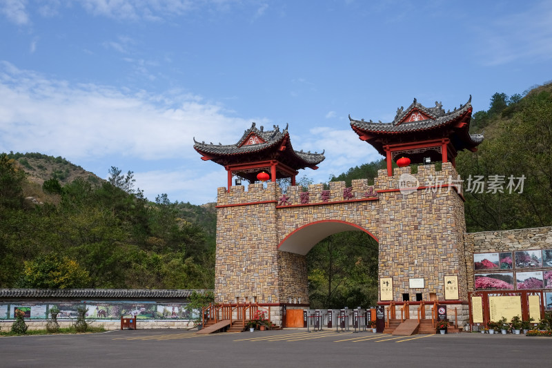 武汉木兰山景区城门