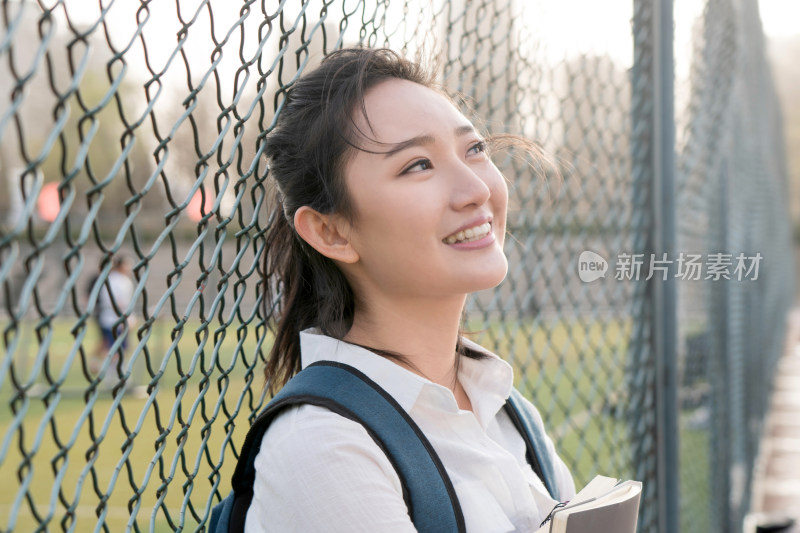 青年女大学生