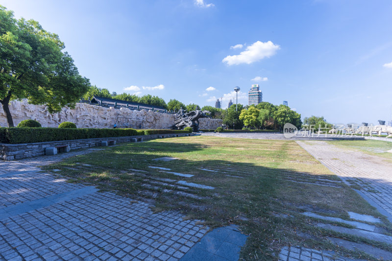 武汉汉阳江滩公园大禹神话园风景