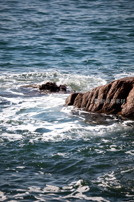 山东青岛第三海水浴场海滨海岸海滩海天景观