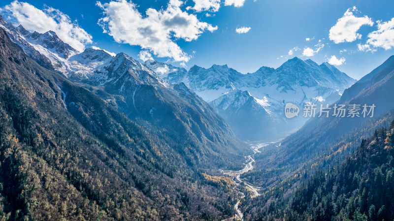 前往川西阿坝理小路自驾游玩