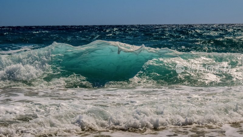 大海浪潮汹涌海浪波涛汹涌浪花巨浪