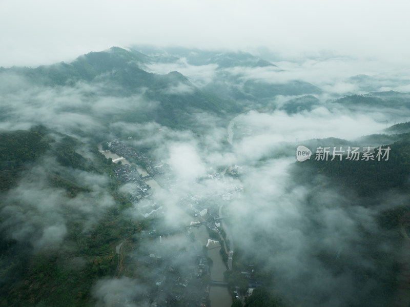 国风古建筑烟雨江南意境