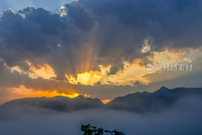 重庆酉阳：“睡佛”下的风景（二）