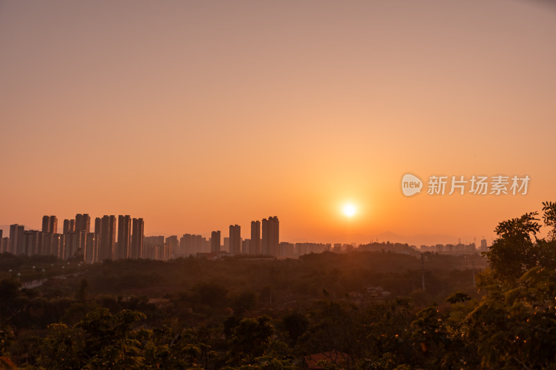 日落 晚霞 城市剪影