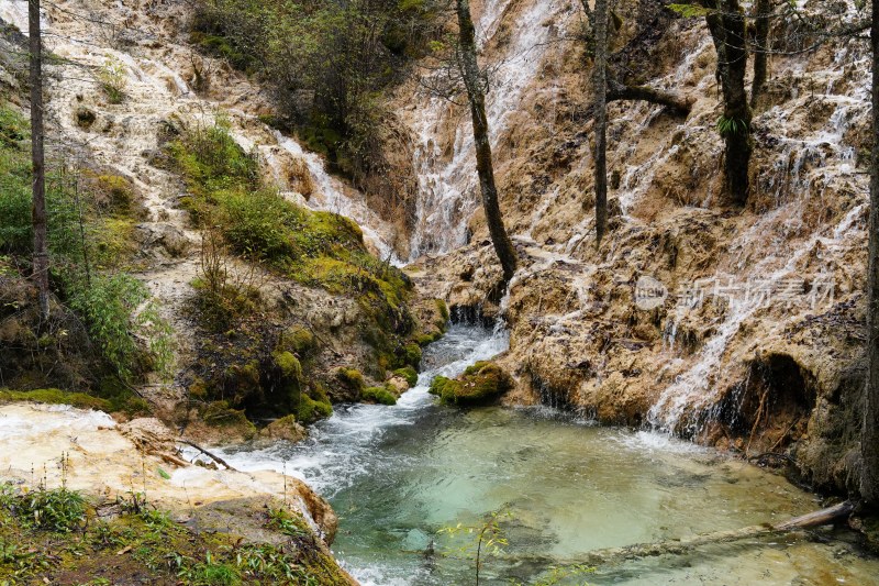 四川阿坝藏族羌族自治州黄龙风景区