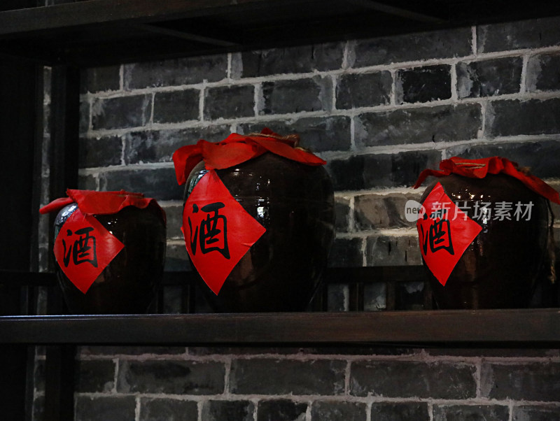 中国古代酒坛子中的酒