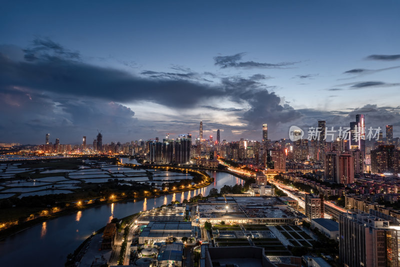 深圳福田CBD大湾区平安大厦夜景蓝调