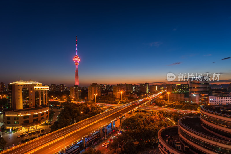 北京海淀区航天桥中央电视塔夜景