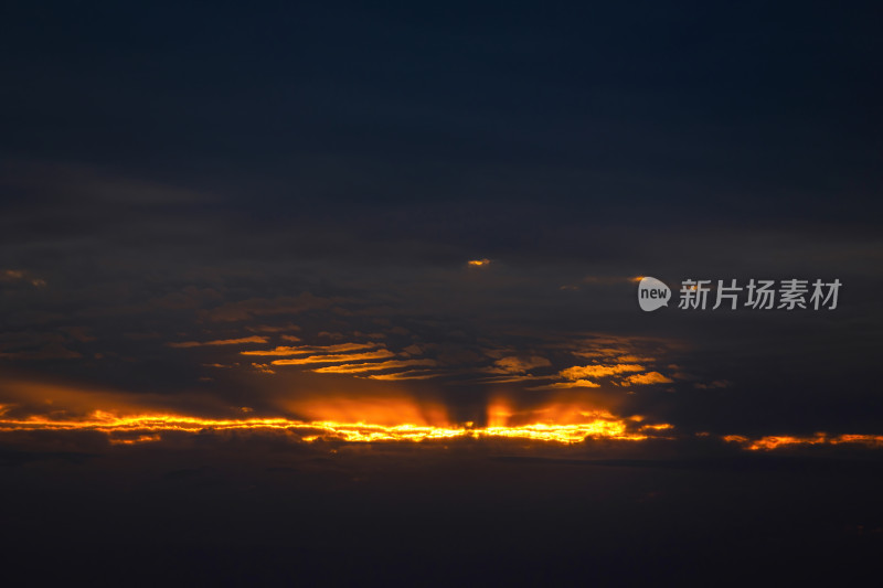 晚霞朝霞火烧云云彩戏剧性天空自然风光摄影