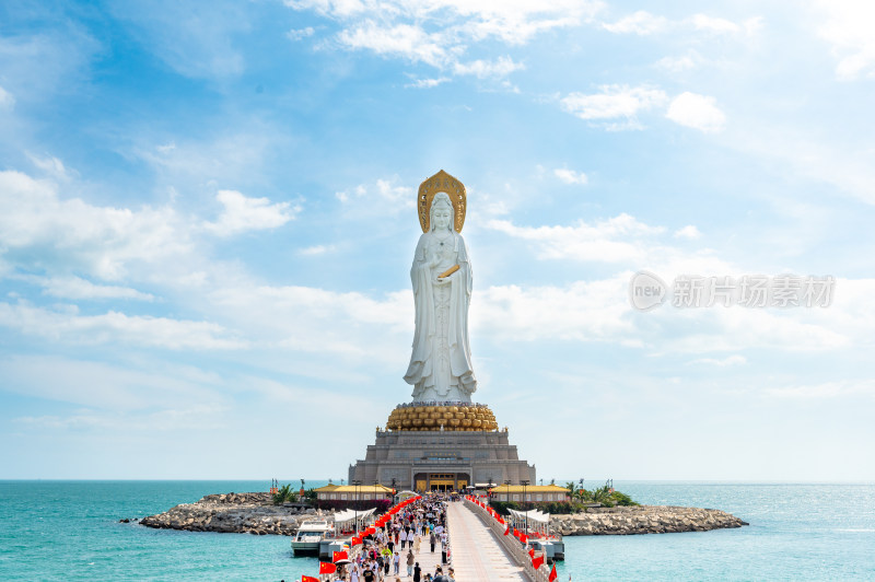 海南三亚南山寺高视角航拍海上观音雕像