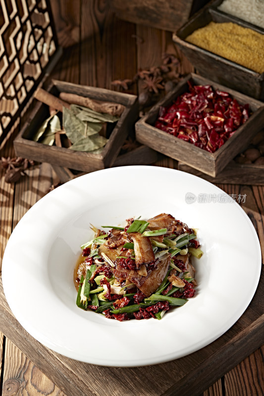 香辣蒜苗炒腊肉