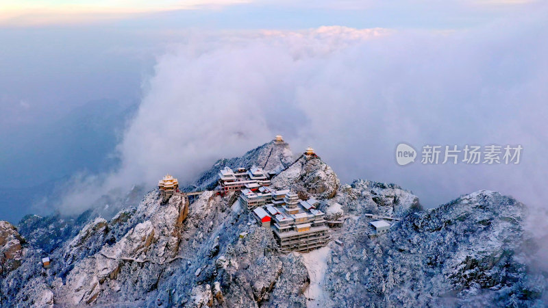 河南洛阳老君山雪景