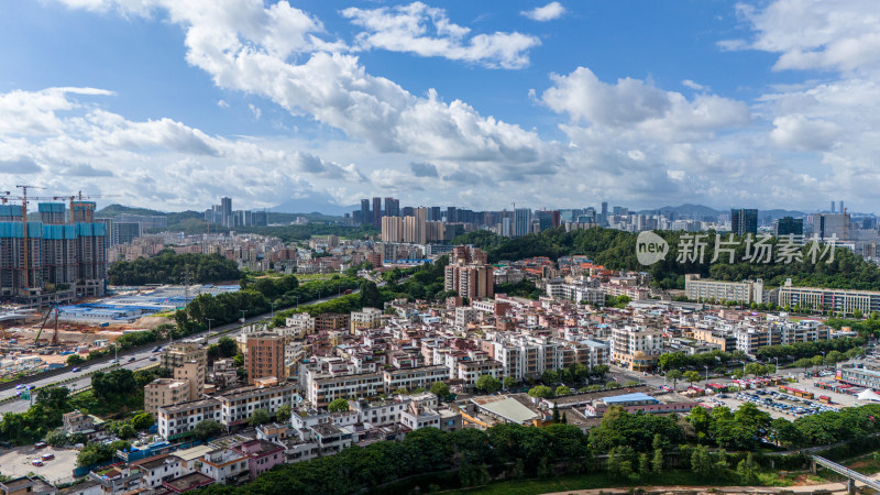 深圳龙华区城市风光航拍图