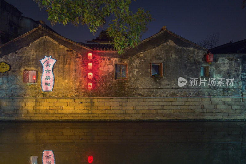 苏州平江路夜景