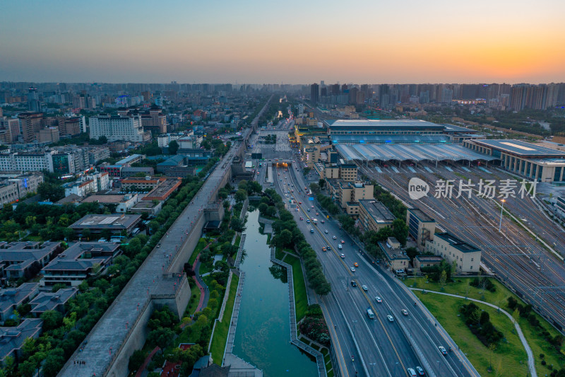 航拍西安城墙夜景夕阳余晖