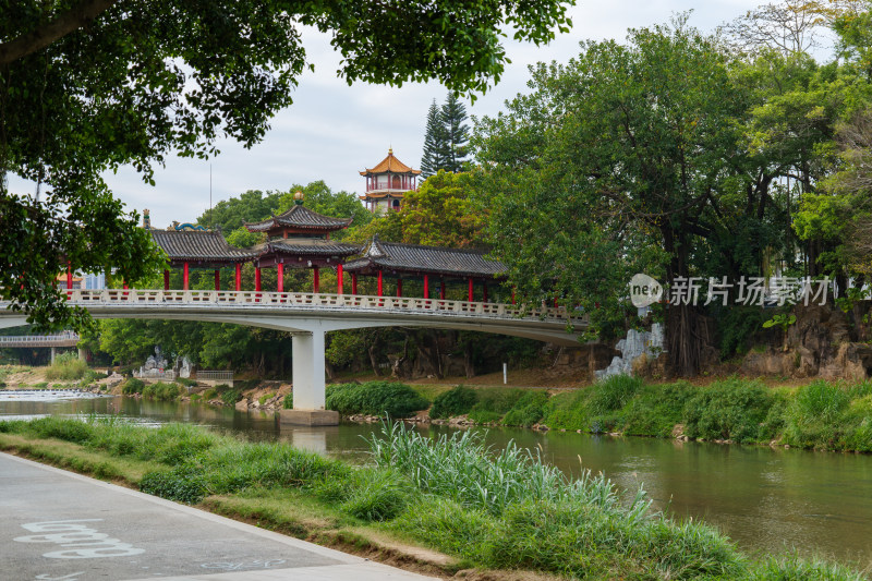 深圳龙园的中式建筑与小桥流水