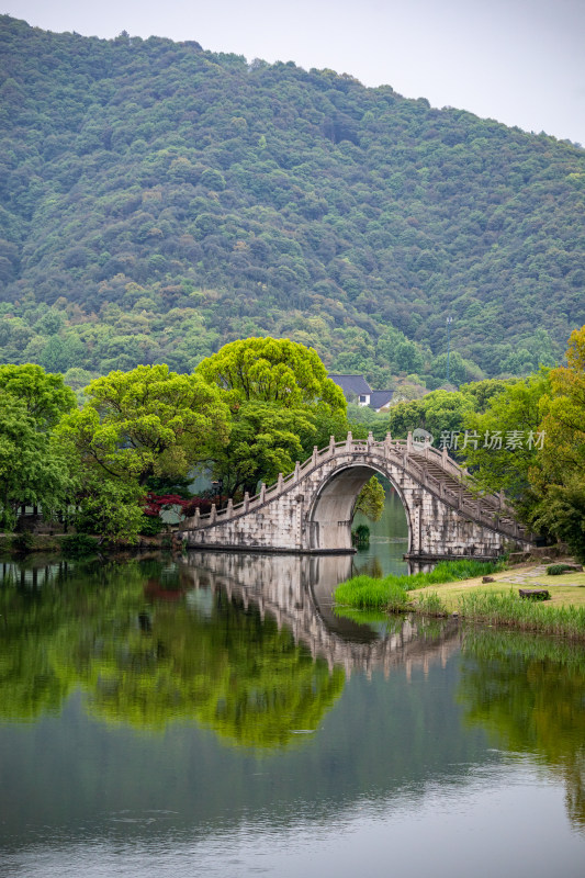 杭州湘湖风景区自然山水倒影景观