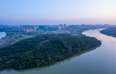 广西南宁邕江仙葫与灵龟山五象新区航拍全景