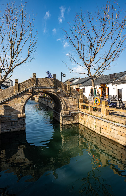 江苏苏州平江路历史街区冬日景观民居