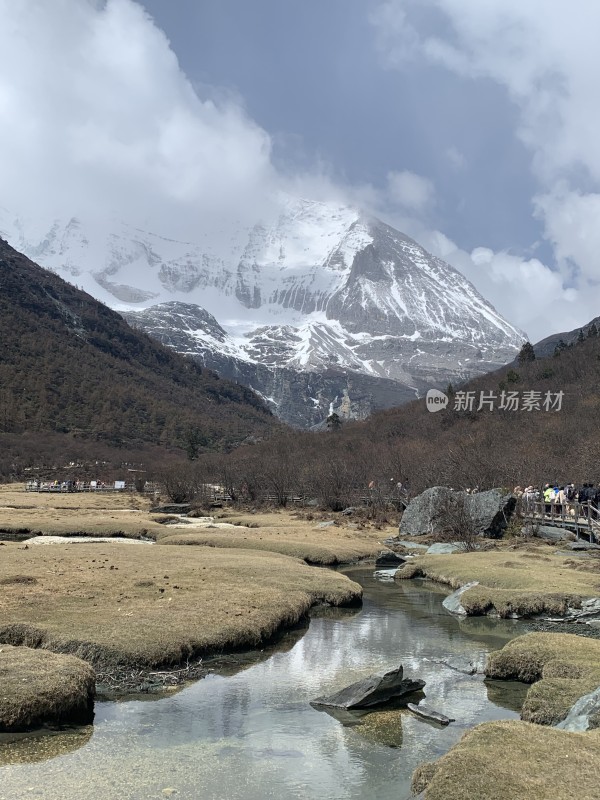 稻城亚丁雪山