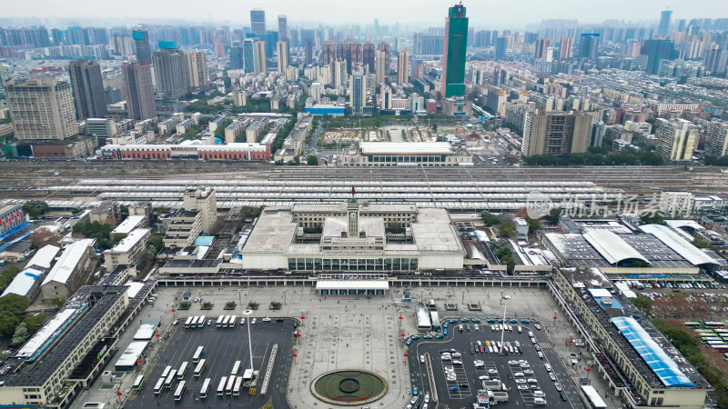 湖南长沙冬天雪景城市交通航拍