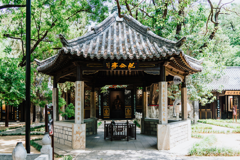 潍坊青州范公亭公园三贤祠