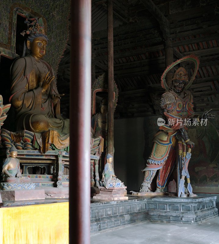 朔州崇福寺古建筑内的精美佛像雕塑