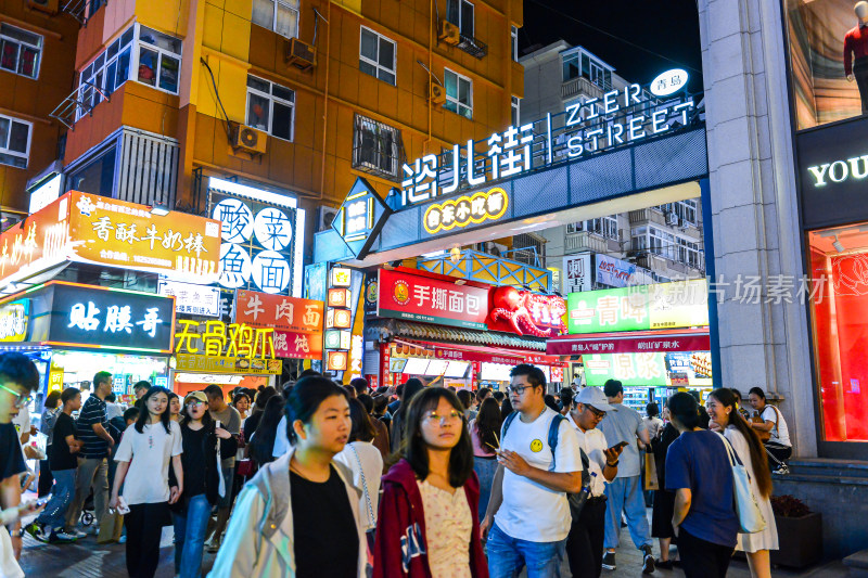 青岛台东步行街夜景夜晚延时