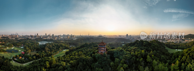 广州麓湖鸿鹄楼落日高空航拍实拍照片